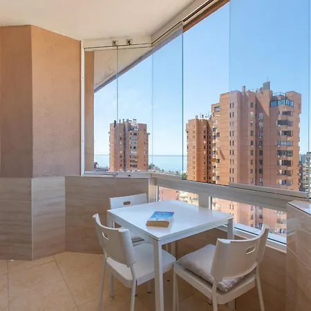 Sunny One Bedroom Apartman