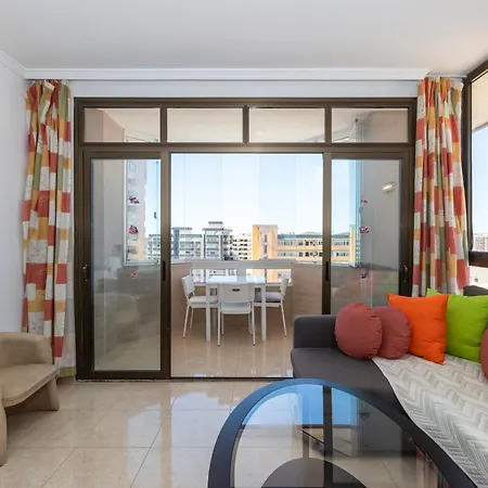 Sunny One Bedroom Apartman *